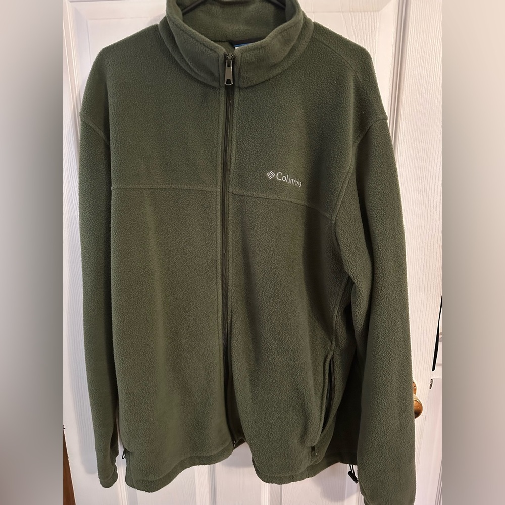 Men’s Columbia fleece. Green. Size XL
